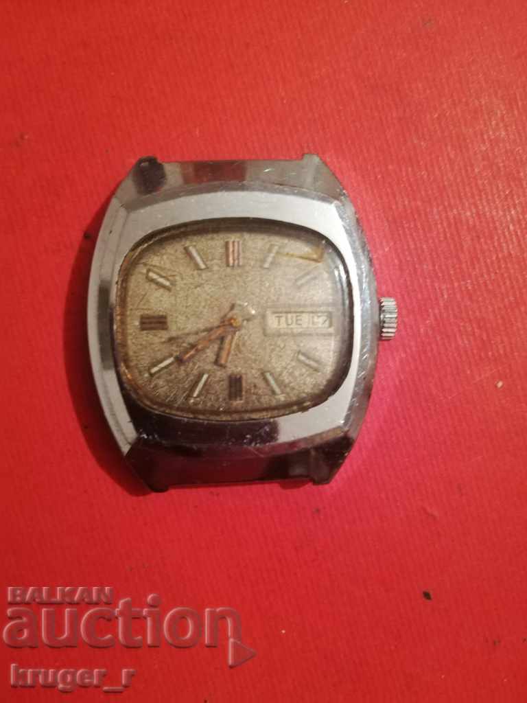 Clock Rocket 26 28.N