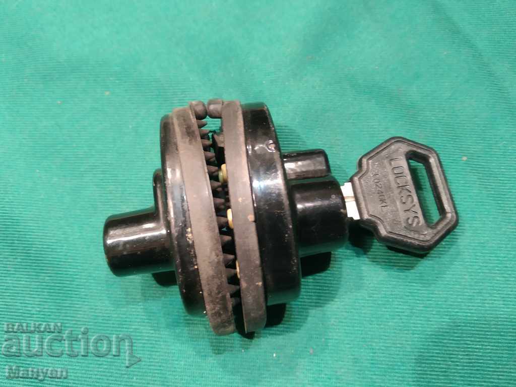 I am selling a weapon trigger lock. with price 20.00 BGN | € 10.23 I am selling a weapon trigger lock. with price 20.00 BGN | € 10.23