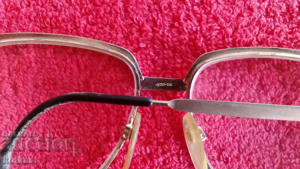 Delivery of Old gold plated glasses case box markings Germany Delivery of Old gold plated glasses case box markings Germany