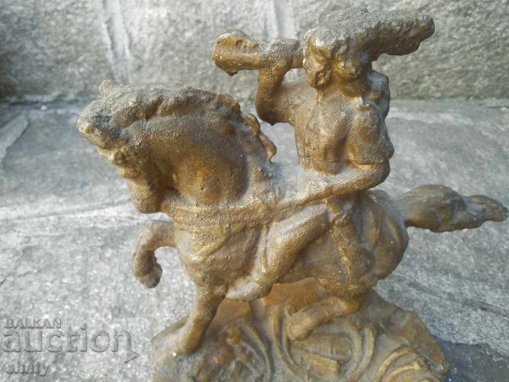 Ένα παλιό ρωσικό αναμνηστικό. Αγαλμάτιο με τιμή 75.00 BGN | € 38.35 Ένα παλιό ρωσικό αναμνηστικό. Αγαλμάτιο με τιμή 75.00 BGN | € 38.35