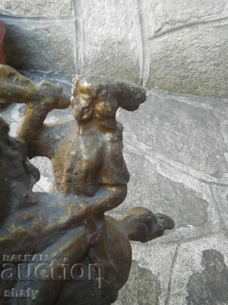 Ένα παλιό ρωσικό αναμνηστικό. Αγαλμάτιο - 6 Ένα παλιό ρωσικό αναμνηστικό. Αγαλμάτιο - 6