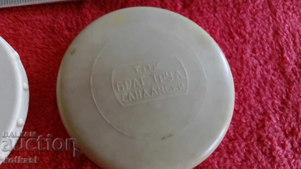 Old sturdy small social bakelite box markings - 5 Old sturdy small social bakelite box markings - 5