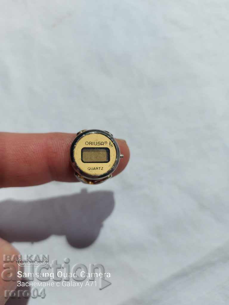 ELECTRONIC WATCH - RING with price 15.00 BGN | € 7.67