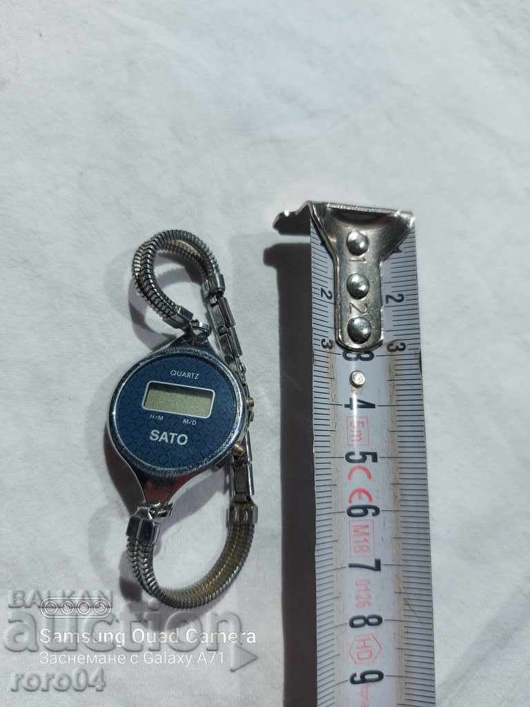 DIGITAL WATCH with price 15.00 BGN | € 7.67