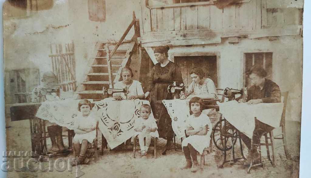 CUSUT CURS REGATUL BULGARIEI MAȘINĂ DE CUSUT FOTO FOTO