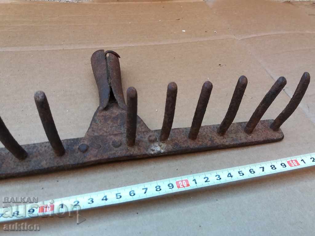 MASSIVE FORGED THREADED THREAD - PRIMITIVE, AGRICULTURAL BLADE - 6 MASSIVE FORGED THREADED THREAD - PRIMITIVE, AGRICULTURAL BLADE - 6