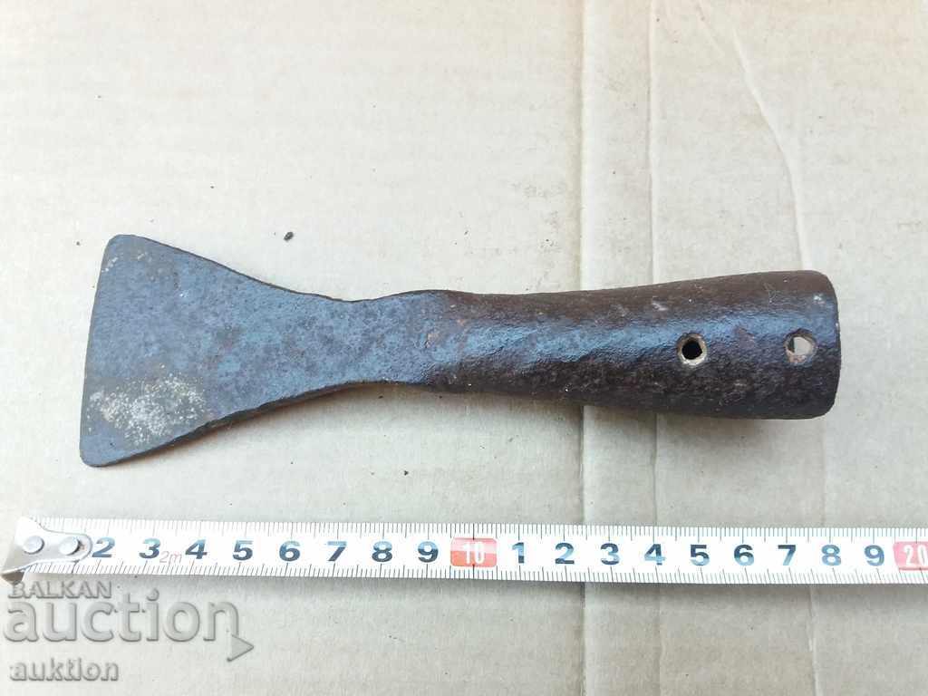 Auction REVIVAL RICE - WROUGHT IRON Auction REVIVAL RICE - WROUGHT IRON