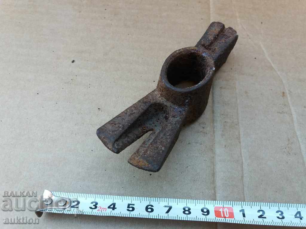 OLD SOC. STEELED HAMMER - CRAFT - 7 OLD SOC. STEELED HAMMER - CRAFT - 7