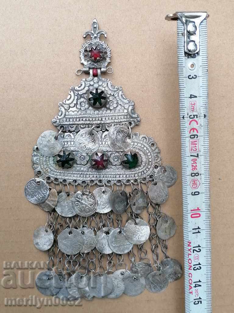 Δημοπρασία Γυναικεία κοσμήματα για κασκόλ, φούντα, μενταγιόν στολή