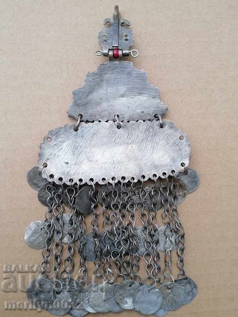 Παράδοση Γυναικεία κοσμήματα για κασκόλ, φούντα, μενταγιόν στολή