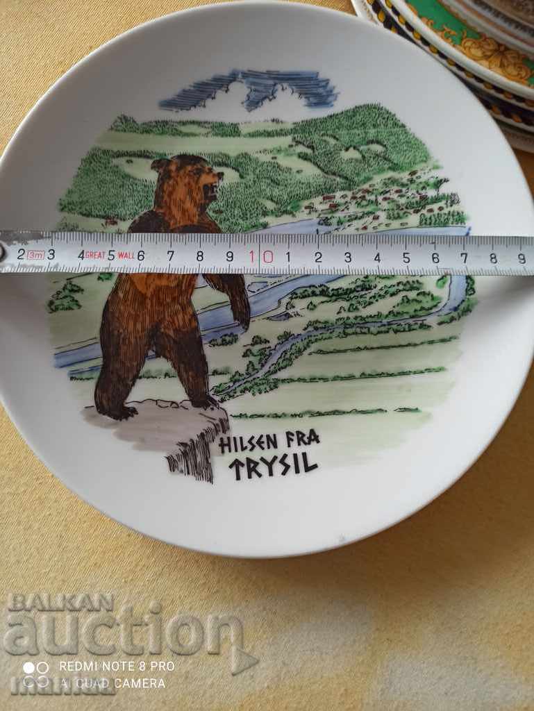 Porcelain plate with price 15.00 BGN | € 7.67 Porcelain plate with price 15.00 BGN | € 7.67