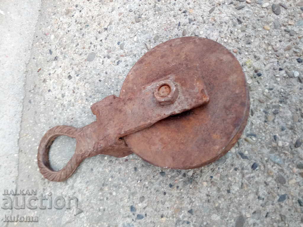 Delivery of Old iron reel Delivery of Old iron reel