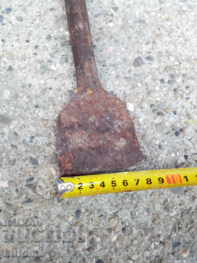 Wedge dagger with price 14.99 BGN | € 7.66