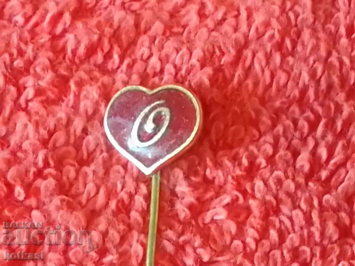 Доставка на Стара царска метална бронз игла емайл значка Буква О сърце Доставка на Стара царска метална бронз игла емайл значка Буква О сърце