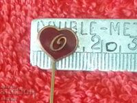 Old Imperial Metal Bronze Pin Enamel Badge Letter O Heart