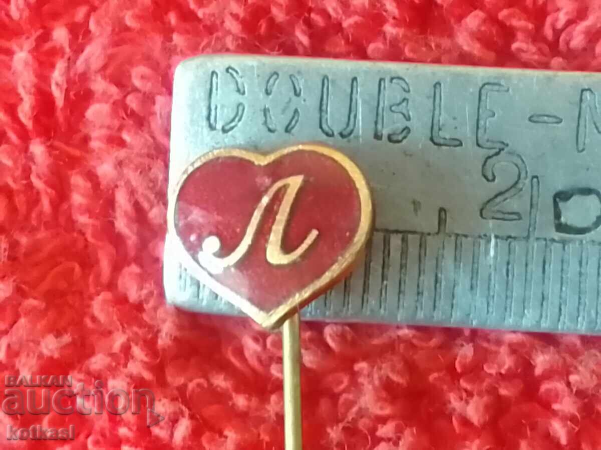 Стара рядка царска бронз игла емайл значка Буква Л сърце Стара рядка царска бронз игла емайл значка Буква Л сърце