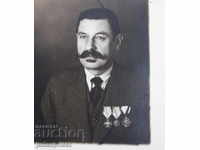 Fotografia Regatului Bulgariei a unui civil cu ordine și medalie 1940