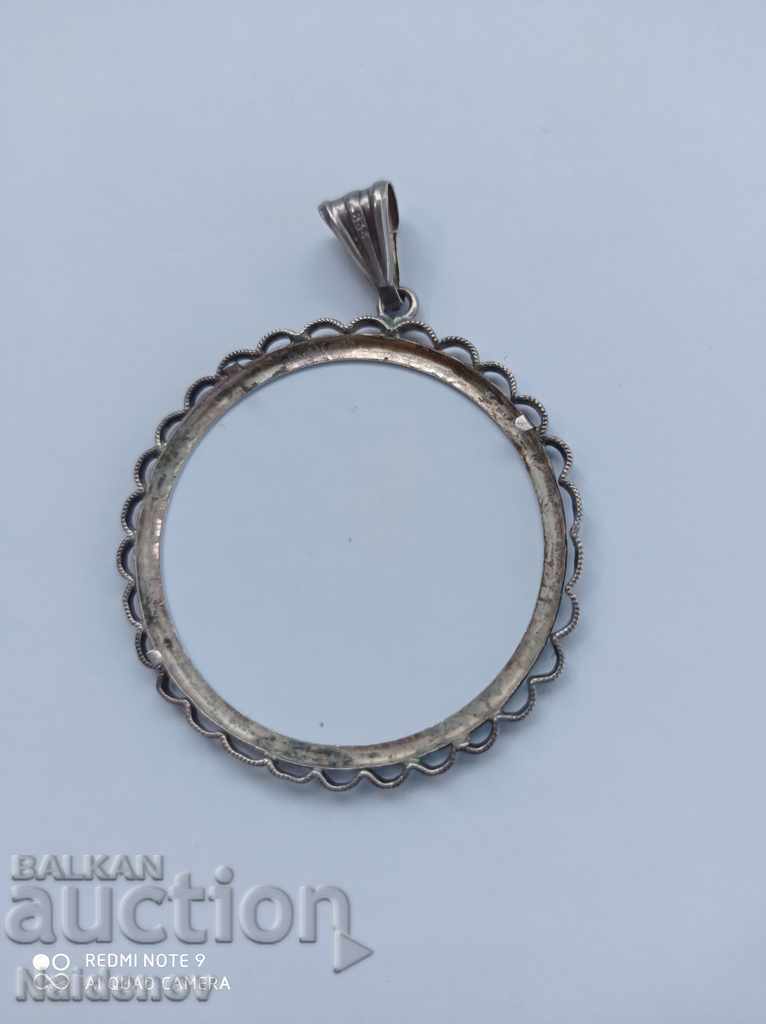 Licitație Suport de monede pentru monede de 40 mm. pentru lant Silver 835 Royal Licitație Suport de monede pentru monede de 40 mm. pentru lant Silver 835 Royal