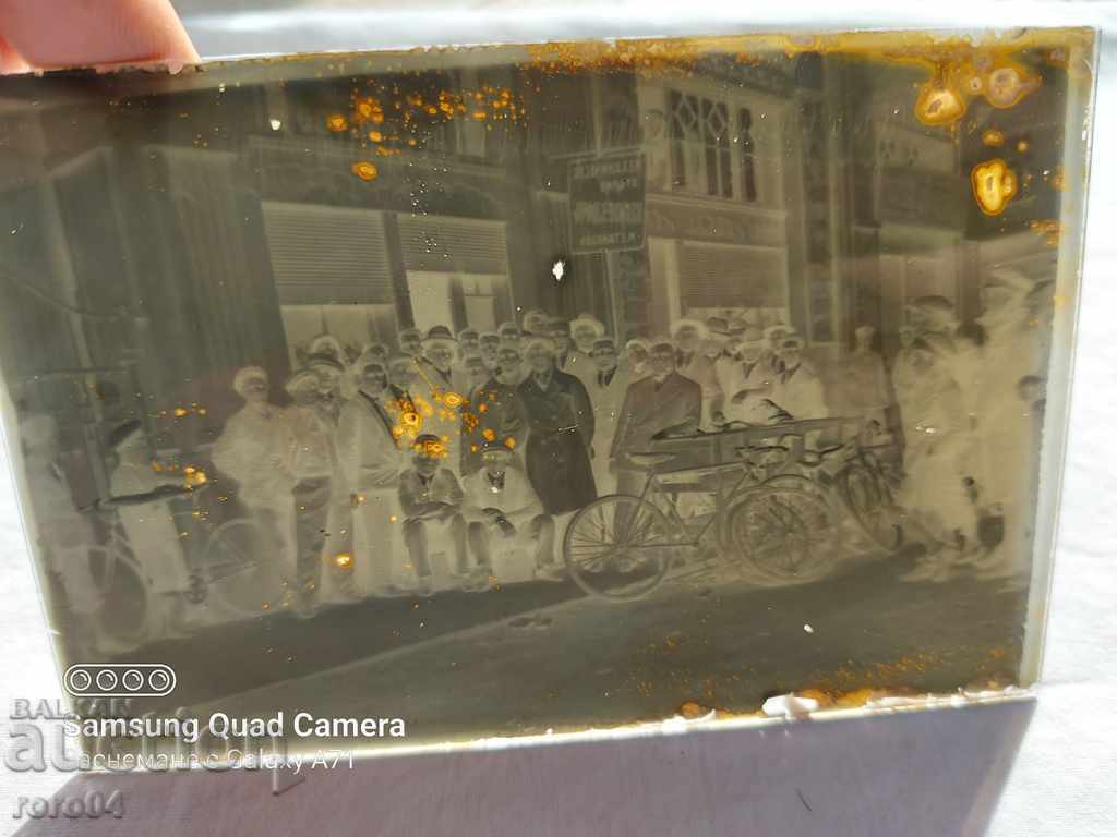 BICYCLES - GLASS PLATE - WW II - 5 BICYCLES - GLASS PLATE - WW II - 5