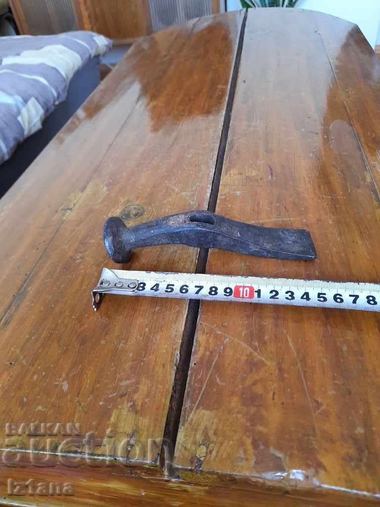 Auction Old hammer, hammer Auction Old hammer, hammer