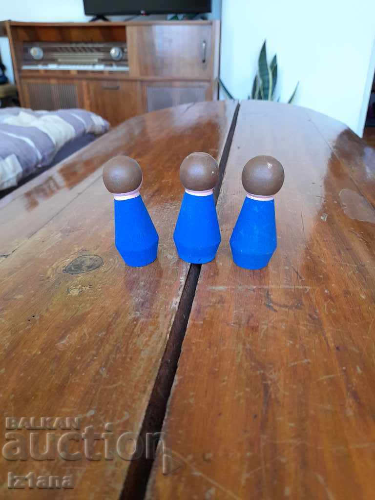 Folk figurine, doll with price 15.00 BGN | € 7.67 Folk figurine, doll with price 15.00 BGN | € 7.67