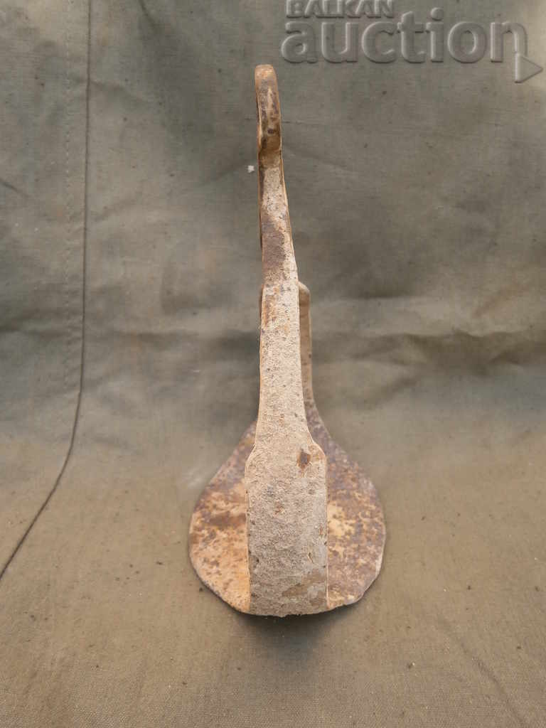 an ancient wrought primitive stirrup - 5
