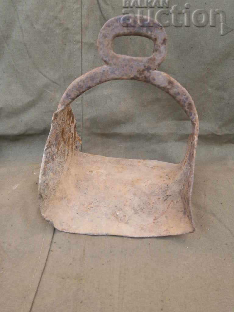 Auction  an ancient wrought primitive stirrup
