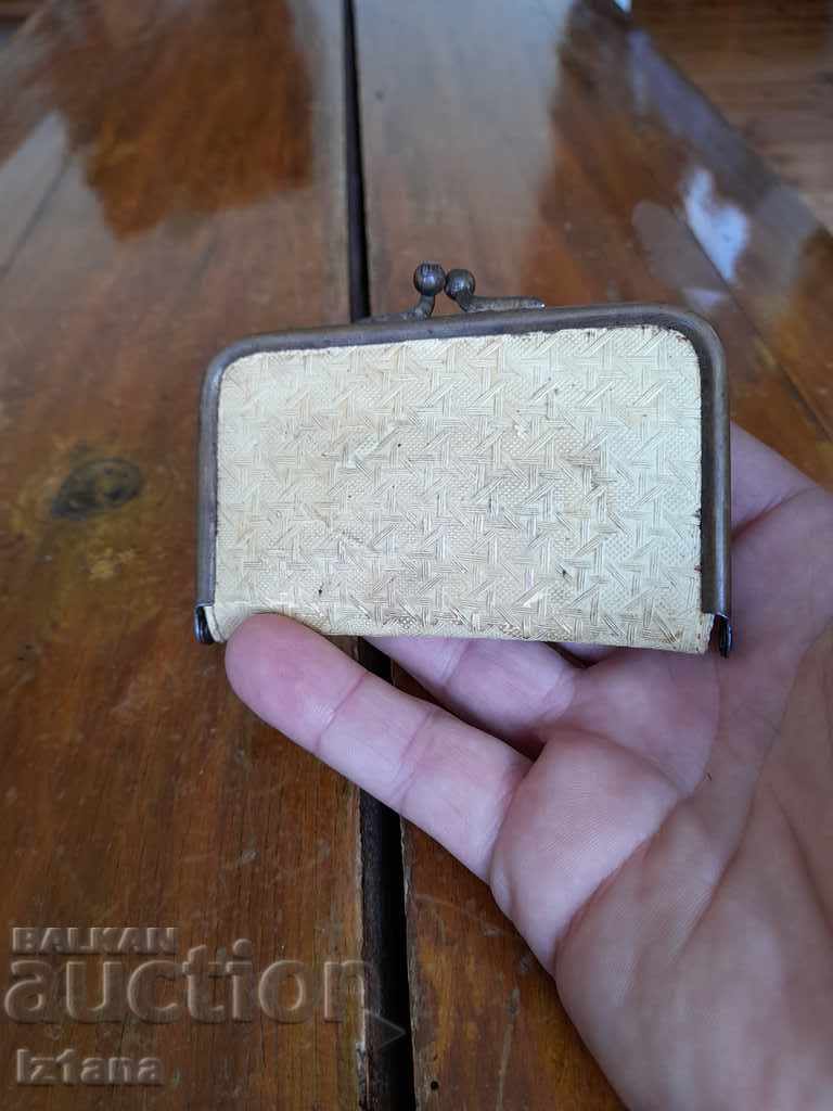 Γυναικεία τσάντα νυχιών με τιμή 12.00 BGN | € 6.14 Γυναικεία τσάντα νυχιών με τιμή 12.00 BGN | € 6.14