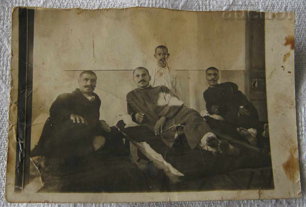 SOLDIERS LAZARET WOUNDED WW1 PHOTO