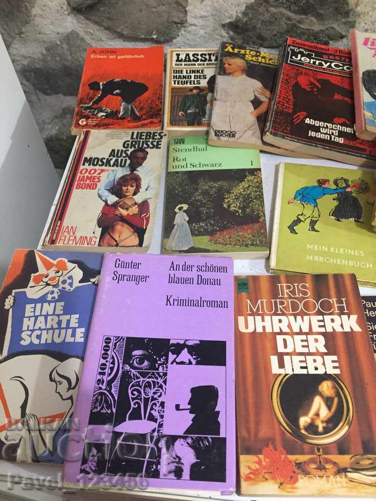 Delivery of lots of books Delivery of lots of books