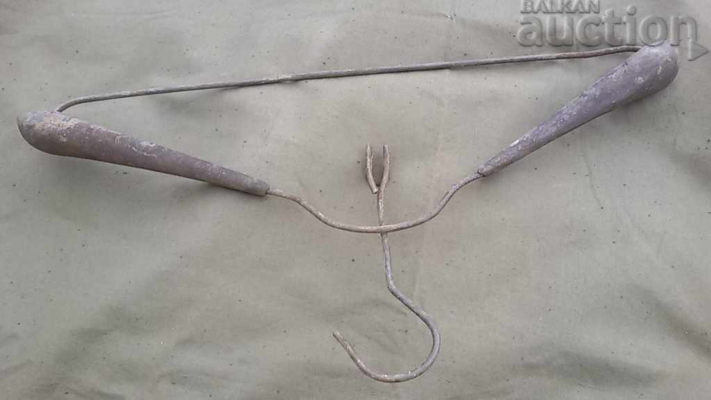 vintage metal clothes hanger retro vintage - 5 vintage metal clothes hanger retro vintage - 5