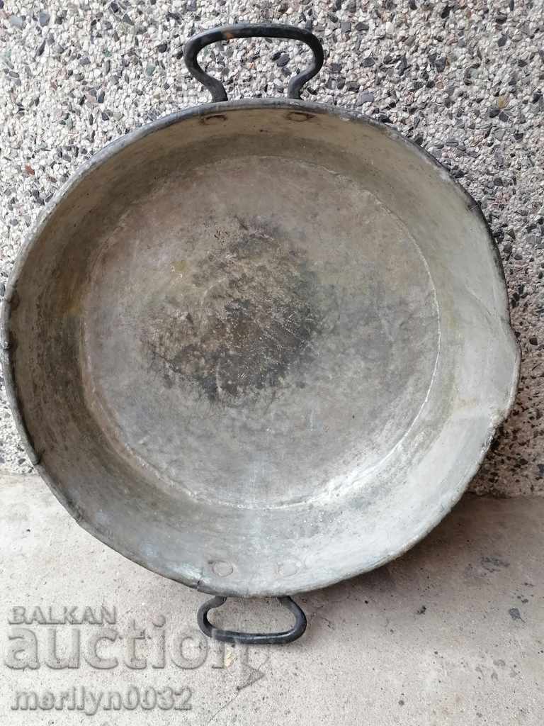 Copper tray with gift inscription household dish, copper, blue with price 99.50 BGN | € 50.87 Copper tray with gift inscription household dish, copper, blue with price 99.50 BGN | € 50.87