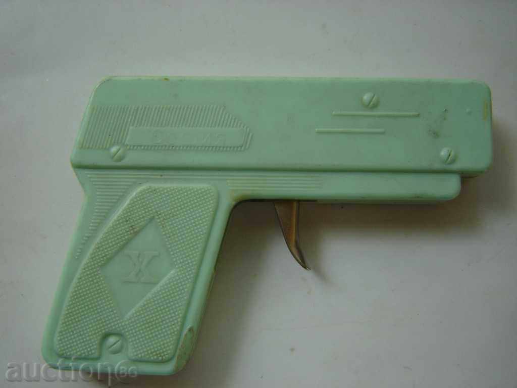 VECHI JUCĂRIE PISTOL PENTRU COPII cu preț € 10.00 | 19.56 BGN
