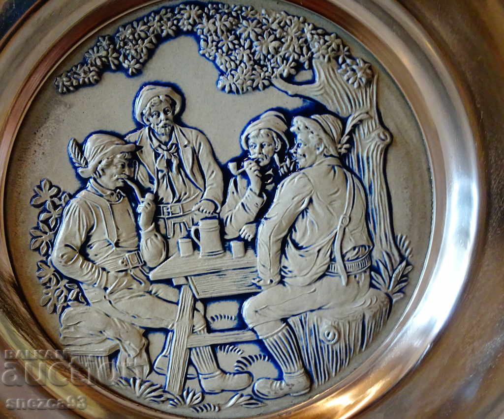 Plate, tin panel with a painting of Hunters. with price 24.00 BGN | € 12.27 Plate, tin panel with a painting of Hunters. with price 24.00 BGN | € 12.27