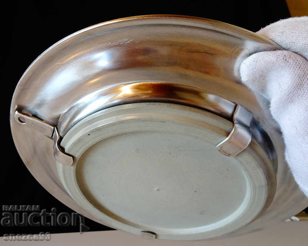 Plate, tin panel with a painting of Hunters. - 5 Plate, tin panel with a painting of Hunters. - 5