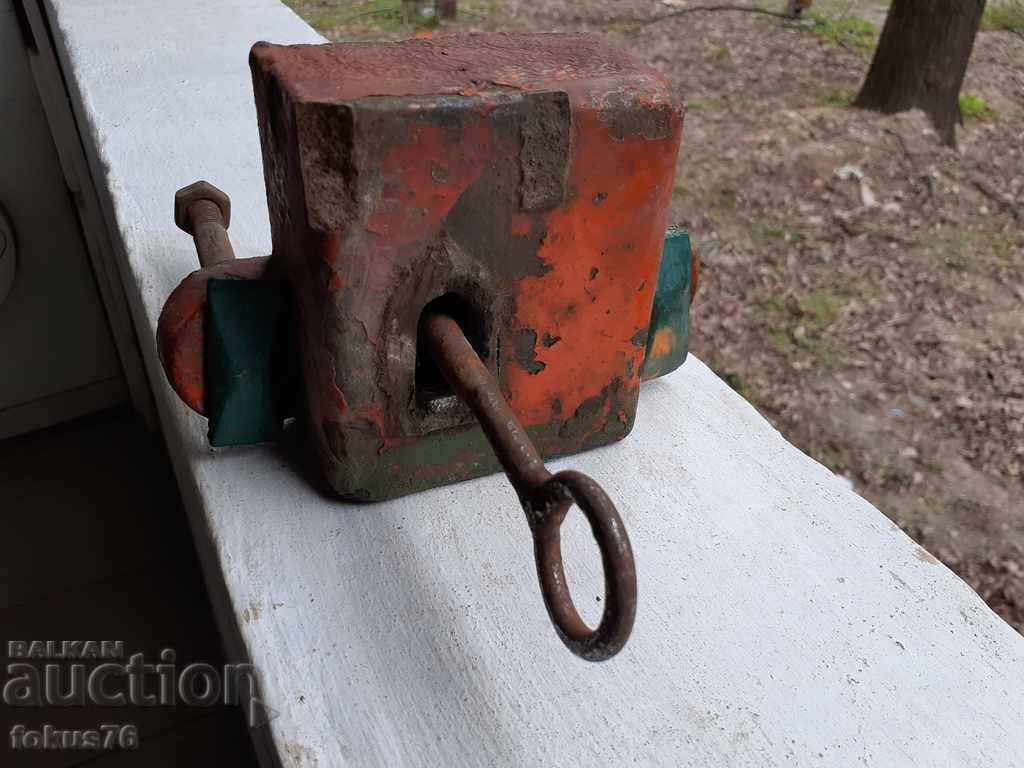 Old lock with large key latch for the gate or large door