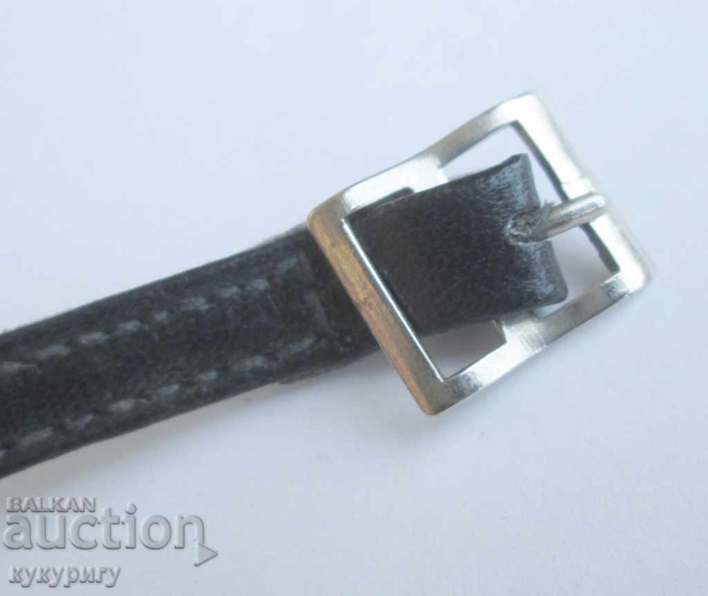 Leather strap chain for old women's wristwatch Art Deco with price 20.00 BGN | € 10.23 Leather strap chain for old women's wristwatch Art Deco with price 20.00 BGN | € 10.23