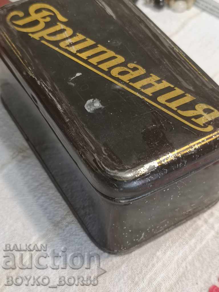 Original Antique Sewing Machine Box Britain with price 39.00 BGN | € 19.94 Original Antique Sewing Machine Box Britain with price 39.00 BGN | € 19.94