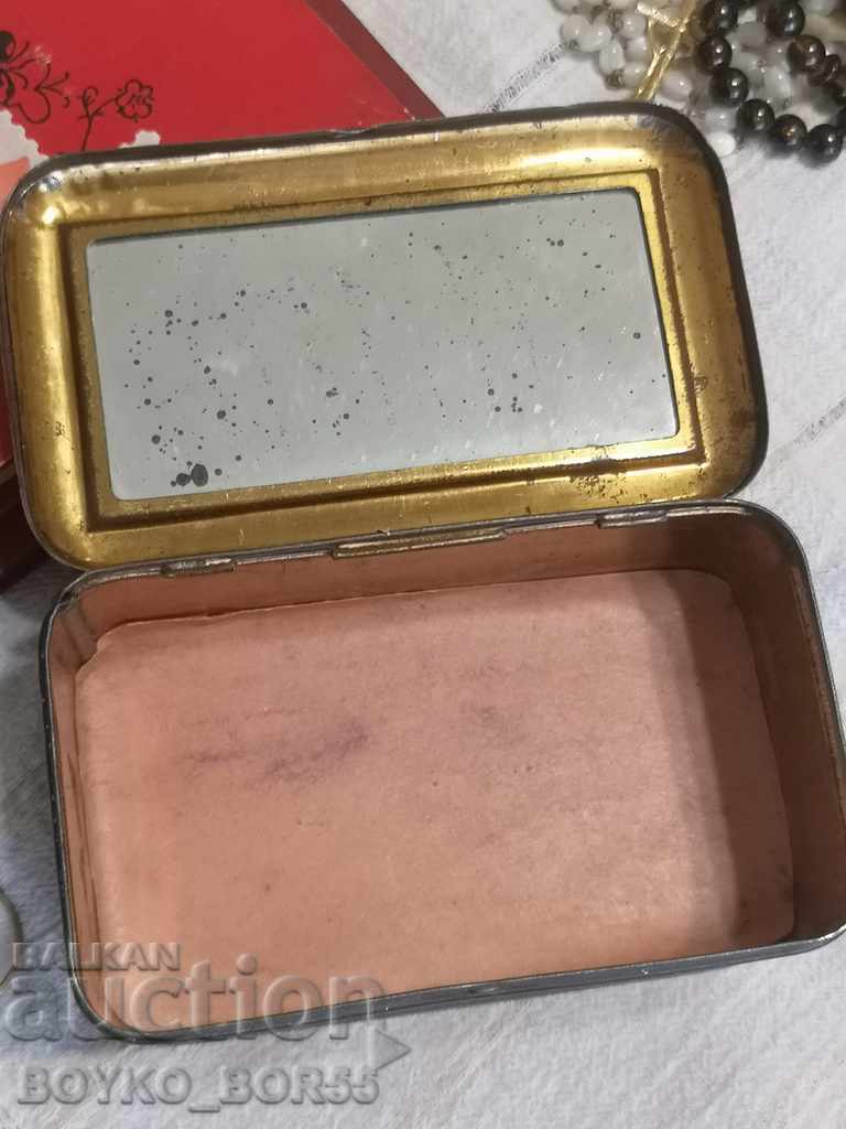 Auction Original Antique Sewing Machine Box Britain Auction Original Antique Sewing Machine Box Britain