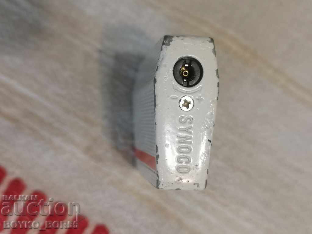 Auction Old Marlboro Lighter Auction Old Marlboro Lighter