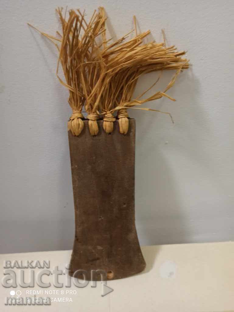 Auction Wooden Mask Auction Wooden Mask