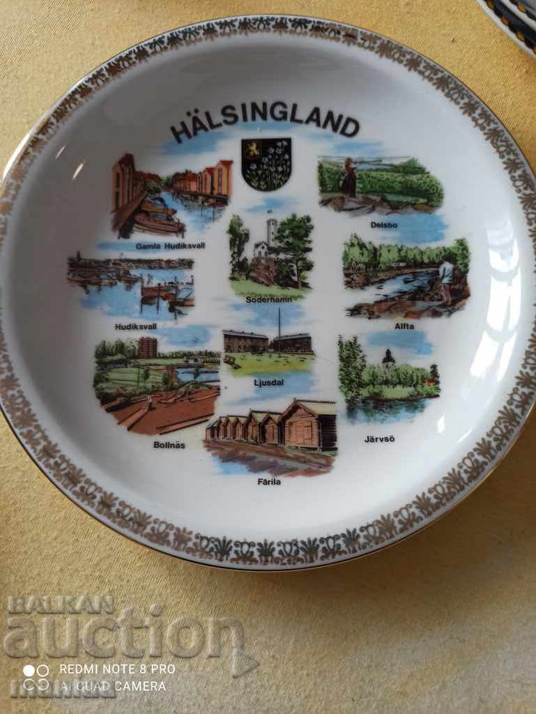 Porcelain plates - 6 Porcelain plates - 6