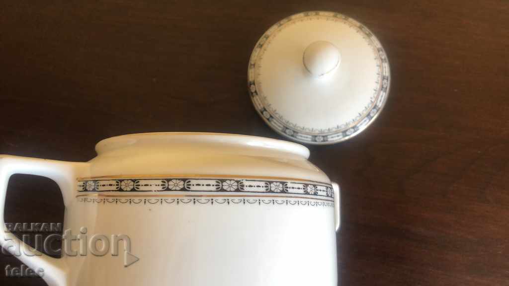 Auction Beautiful old sugar bowl - quality porcelain Auction Beautiful old sugar bowl - quality porcelain