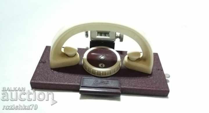 Old Bakelite counter from a mechanical knitting machine - 6 Old Bakelite counter from a mechanical knitting machine - 6