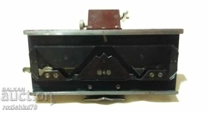 Old Bakelite counter from a mechanical knitting machine - 7 Old Bakelite counter from a mechanical knitting machine - 7