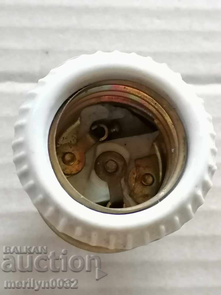 Delivery of Old porcelain socket lamp lantern chandelier lampshade 1920 Delivery of Old porcelain socket lamp lantern chandelier lampshade 1920