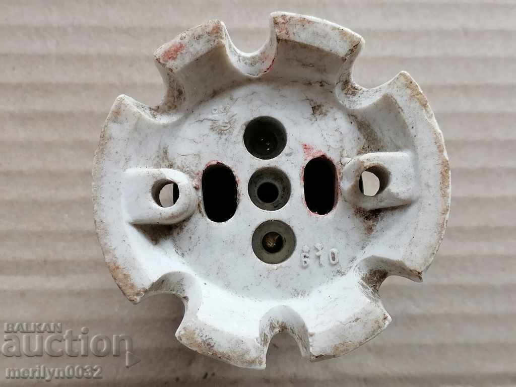 Old porcelain socket lamp lantern chandelier lampshade 1920 with price 40.00 BGN | € 20.45 Old porcelain socket lamp lantern chandelier lampshade 1920 with price 40.00 BGN | € 20.45