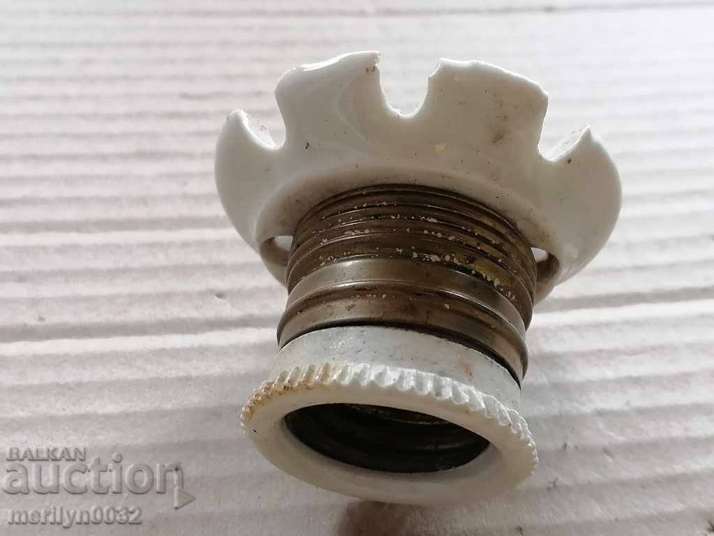 Delivery of Old porcelain socket lamp lantern chandelier lampshade 1920 Delivery of Old porcelain socket lamp lantern chandelier lampshade 1920