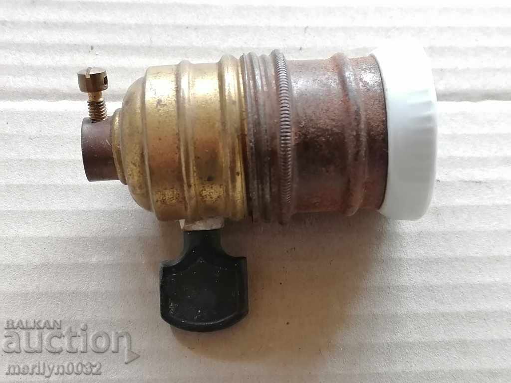 Porcelain socket with key, lamp, lantern, lampshade, 1920 with price 49.00 BGN | € 25.05 Porcelain socket with key, lamp, lantern, lampshade, 1920 with price 49.00 BGN | € 25.05
