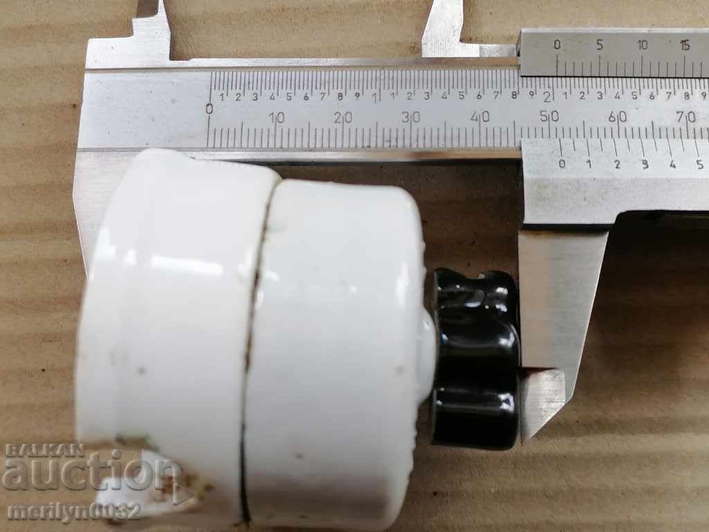 Breaker key switch 1920s porcelain - 7 Breaker key switch 1920s porcelain - 7